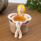 ☕ Hand-Glazed Sitting Lady Tea Infuser – Charming Everyday Ritual✨