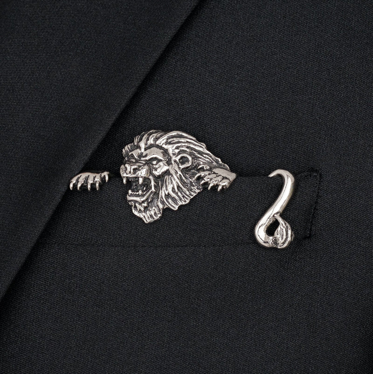 ✨ Luxury Sculpted Animal Brooch – Premium Statement Piece for Suits & Blazers