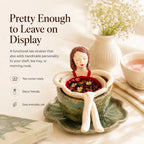 ☕ Hand-Glazed Sitting Lady Tea Infuser – Charming Everyday Ritual✨