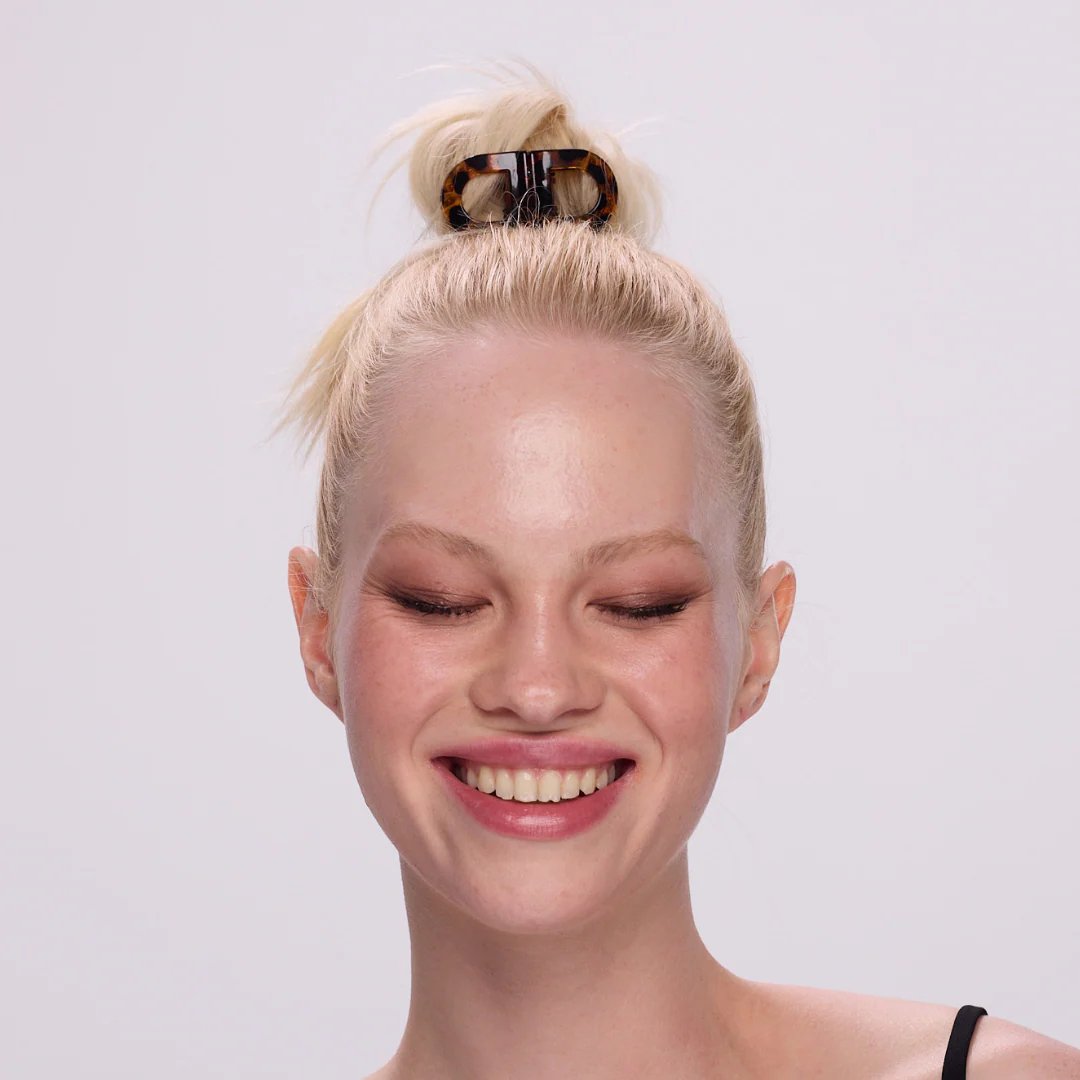 🧲 Magnetic Hair Clips – The World's First, Strong Hold, Endless Styles ✨