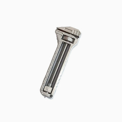 Portable Multifunction Keychain Tool Combines a Cutter, Screwdriver, and Everyday Utility Functions for Camping and Daily Use