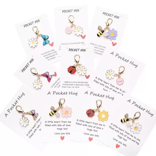 🤗Hug Favors –  Appreciation Gifts with Inspirational Cards & Resin Keyrings (Butterfly, Ladybird, Flower, Bee)🦋🌸🐝